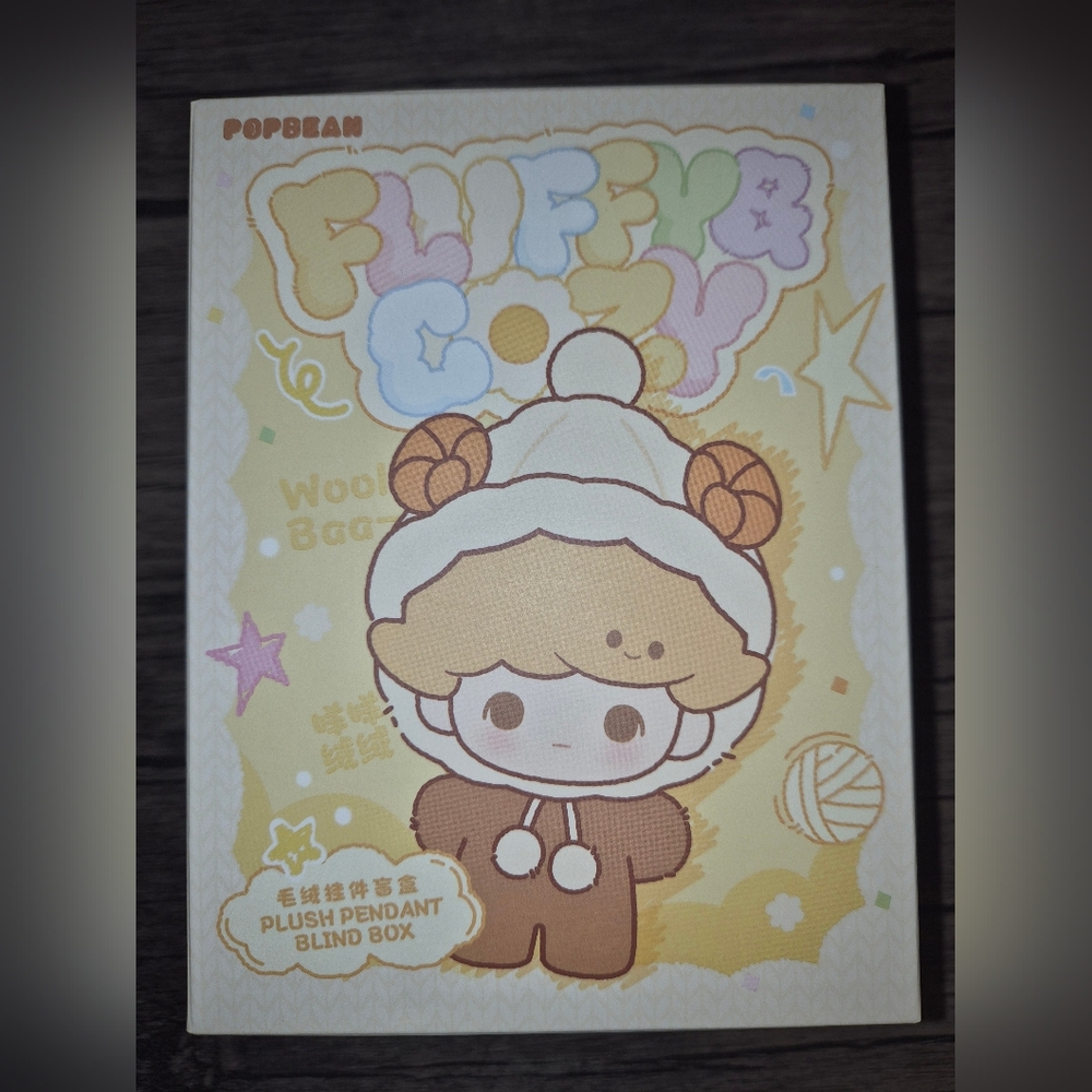 Popmart Fluffy And Cozy Skullpands Snug Scarf